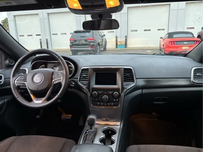 2019 Jeep Grand Cherokee Laredo E