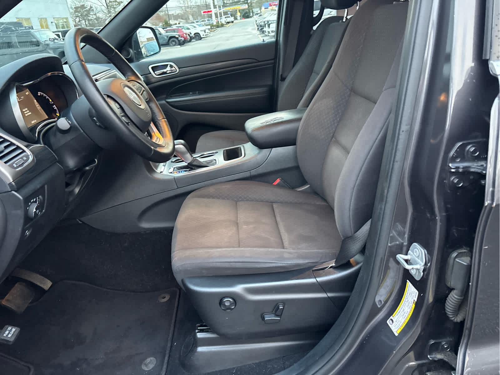 2019 Jeep Grand Cherokee Laredo E