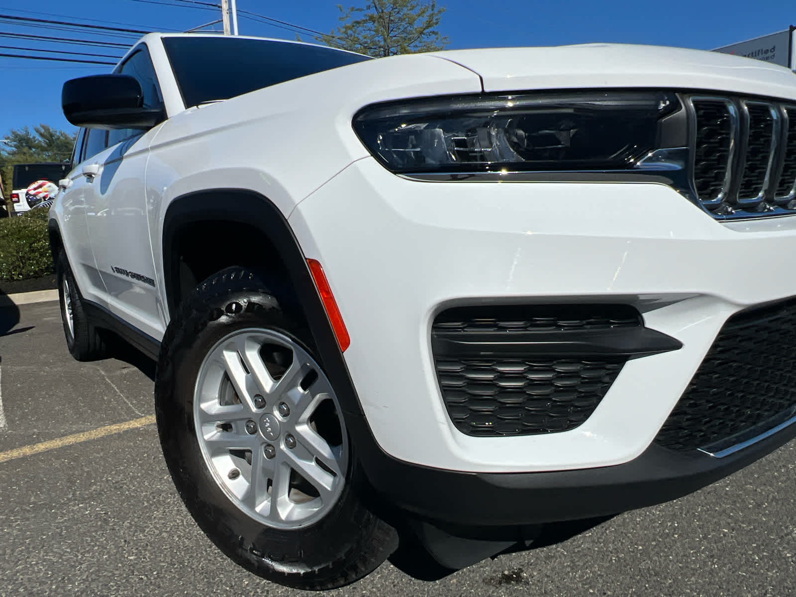 2023 Jeep Grand Cherokee Laredo