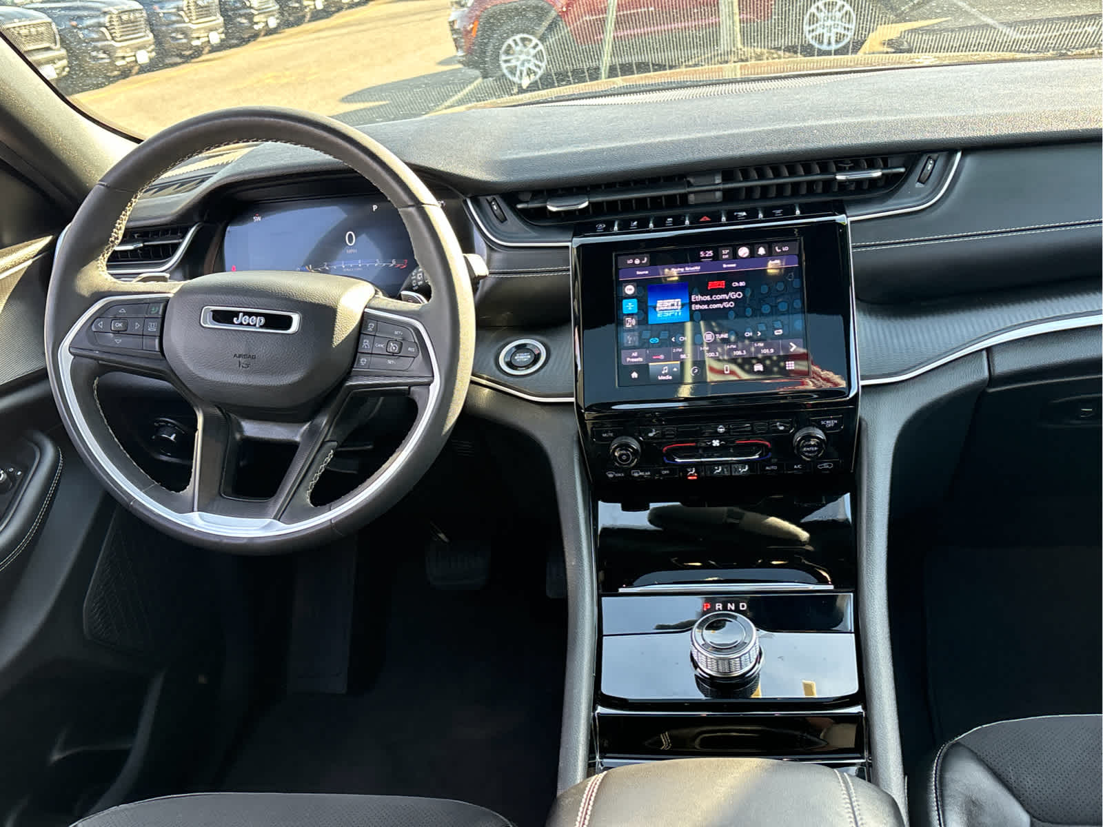 2023 Jeep Grand Cherokee Altitude