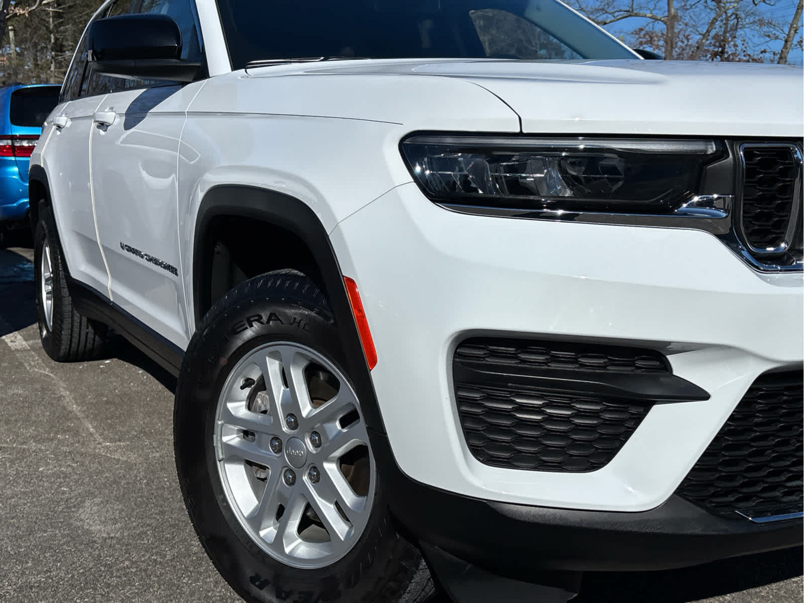 2023 Jeep Grand Cherokee Laredo