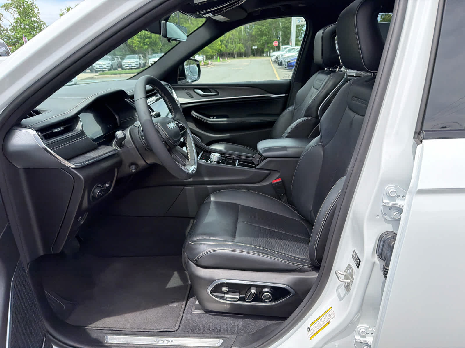 2023 Jeep Grand Cherokee Overland