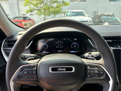 2023 Jeep Grand Cherokee L Laredo