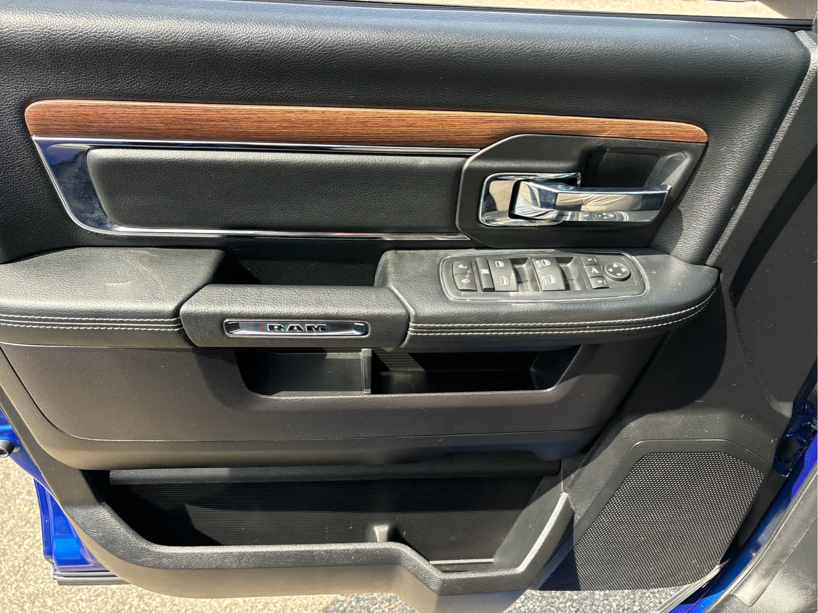 2016 RAM 1500 Laramie