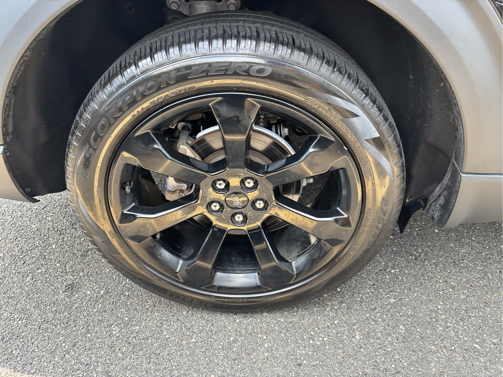 2024 Ford Explorer ST-Line