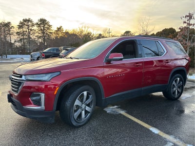 2023 Chevrolet Traverse LT Leather