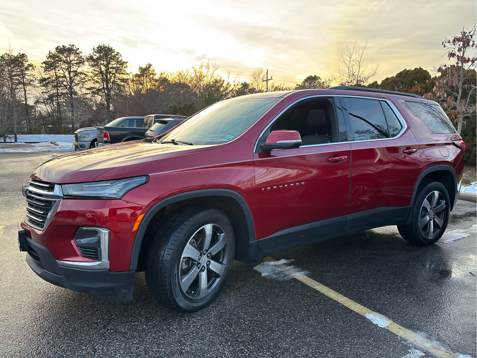 2023 Chevrolet Traverse LT Leather