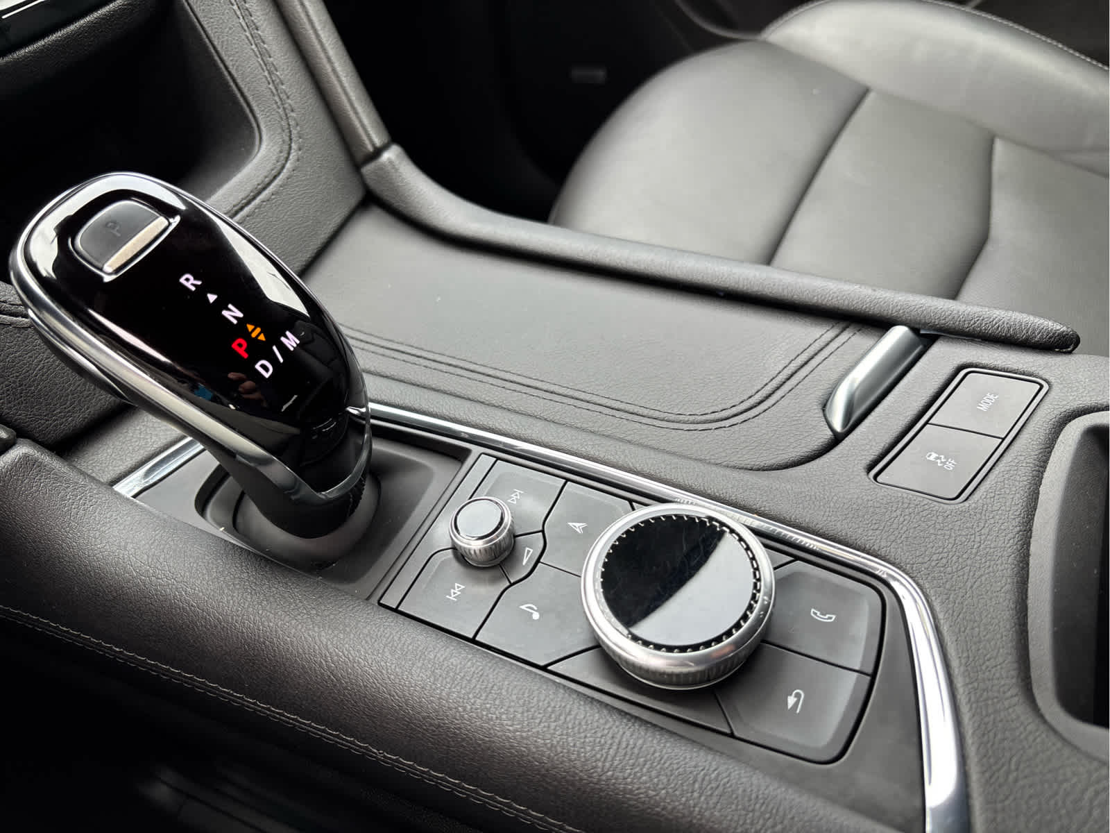 2024 Cadillac XT5 FWD Premium Luxury