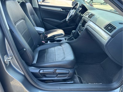 2015 Volkswagen Passat 1.8T Limited Edition