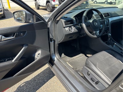 2015 Volkswagen Passat 1.8T Limited Edition