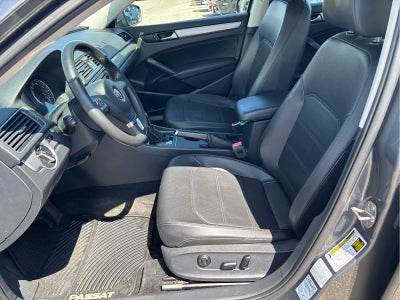 2015 Volkswagen Passat 1.8T Limited Edition