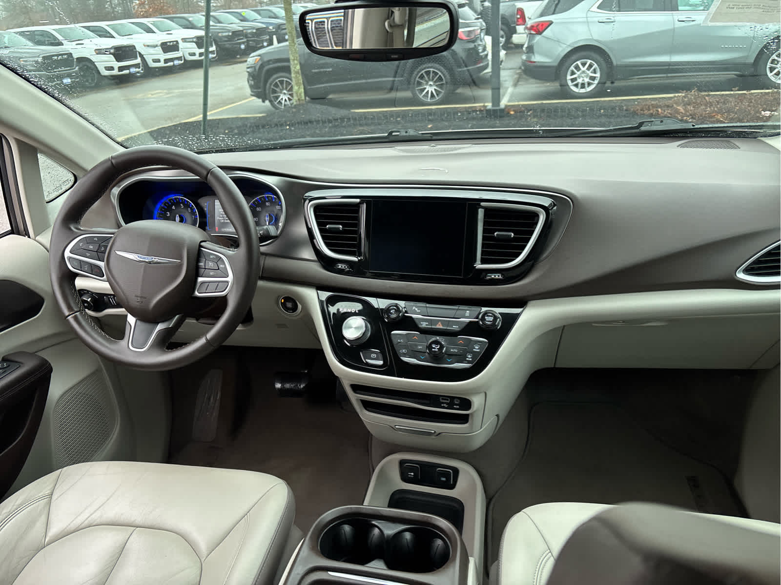 2017 Chrysler Pacifica Touring-L