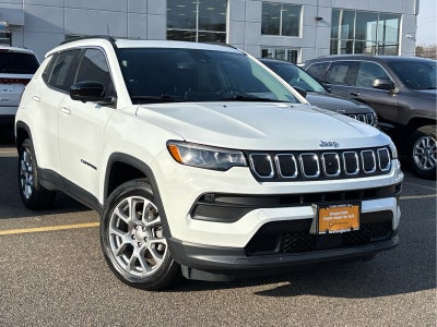2022 Jeep Compass Latitude Lux