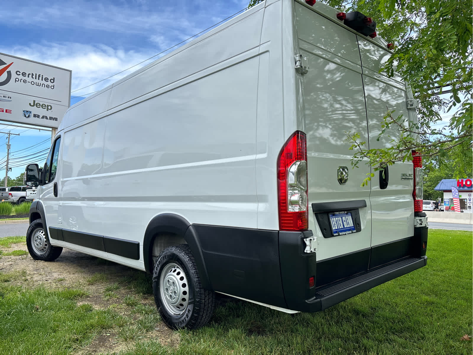 2025 RAM ProMaster Cargo Van Tradesman