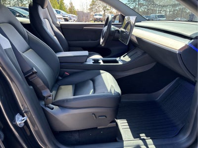 2025 Tesla Model Y Performance