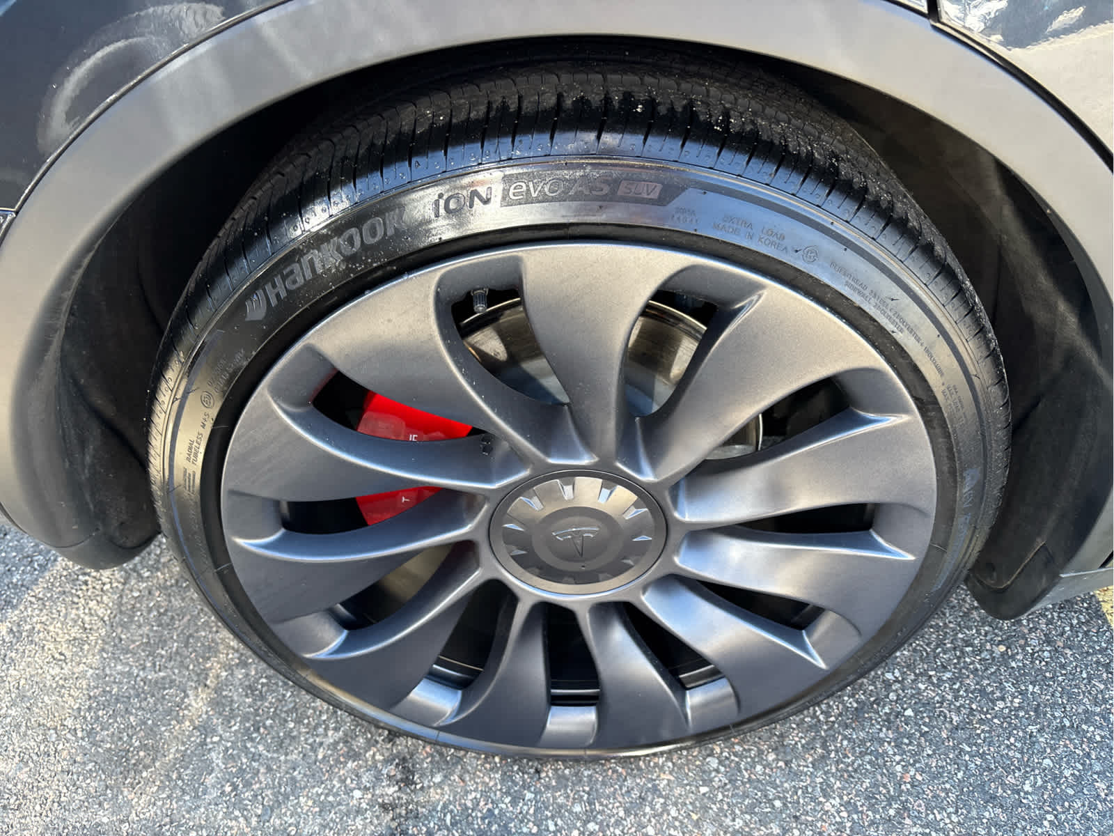 2025 Tesla Model Y Performance