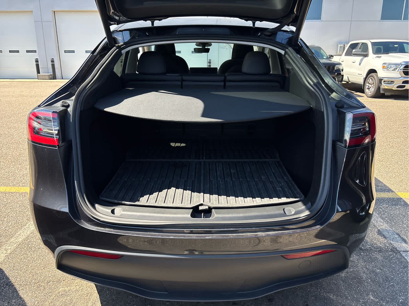 2025 Tesla Model Y Performance