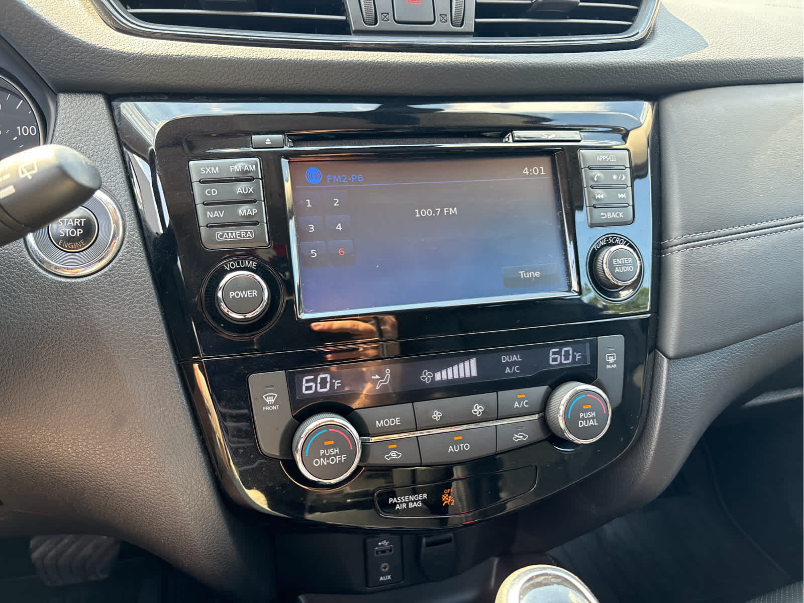 2017 Nissan Rogue SL