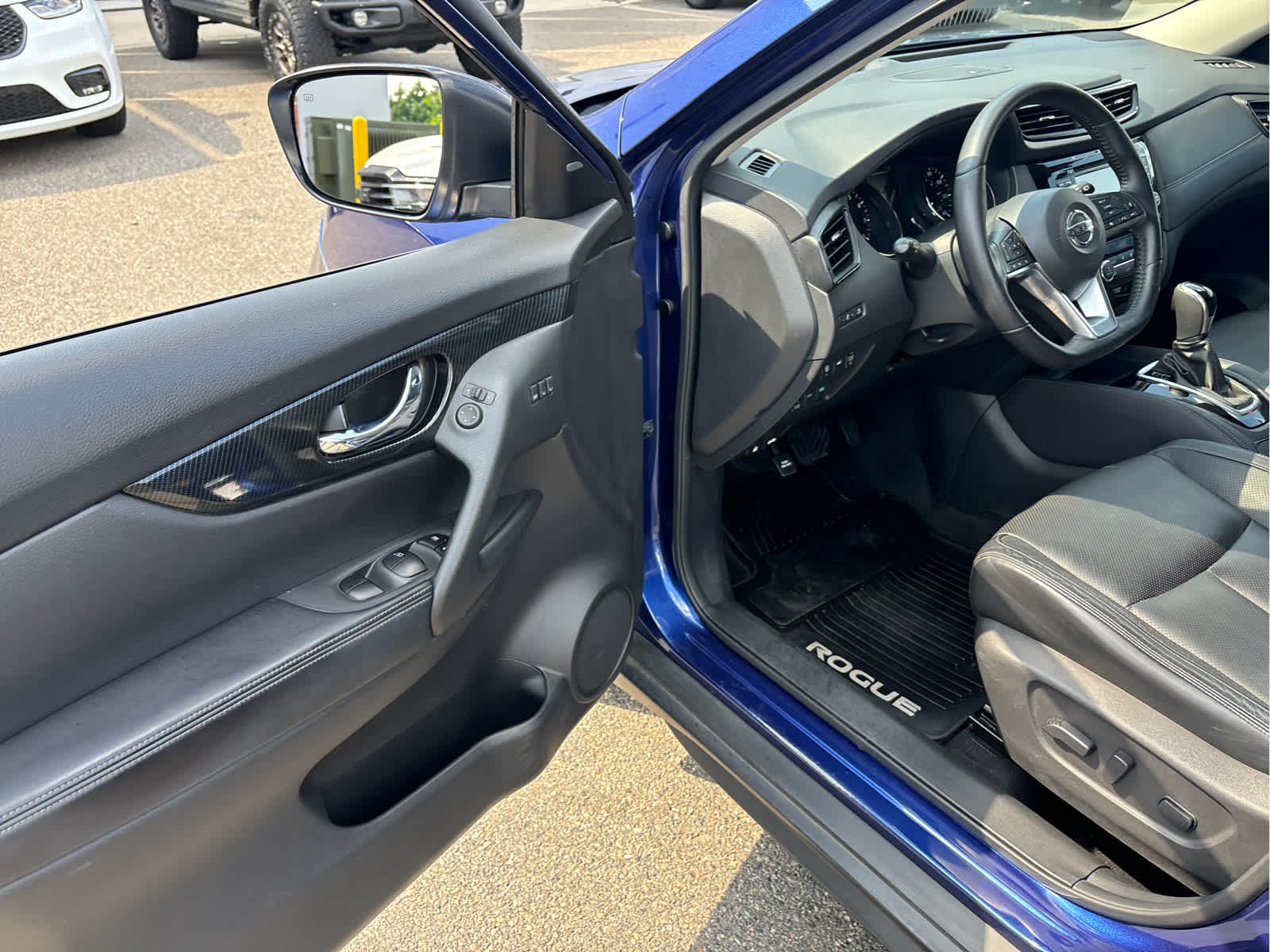 2017 Nissan Rogue SL