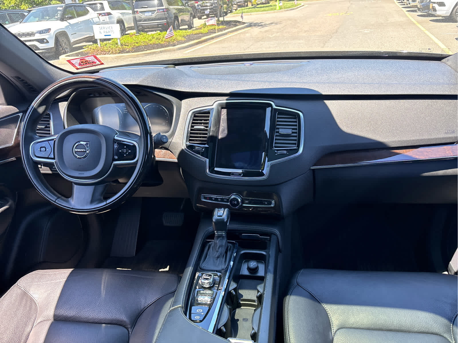 2017 Volvo XC90 Momentum