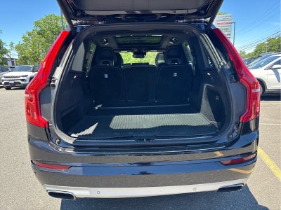 2017 Volvo XC90 Momentum