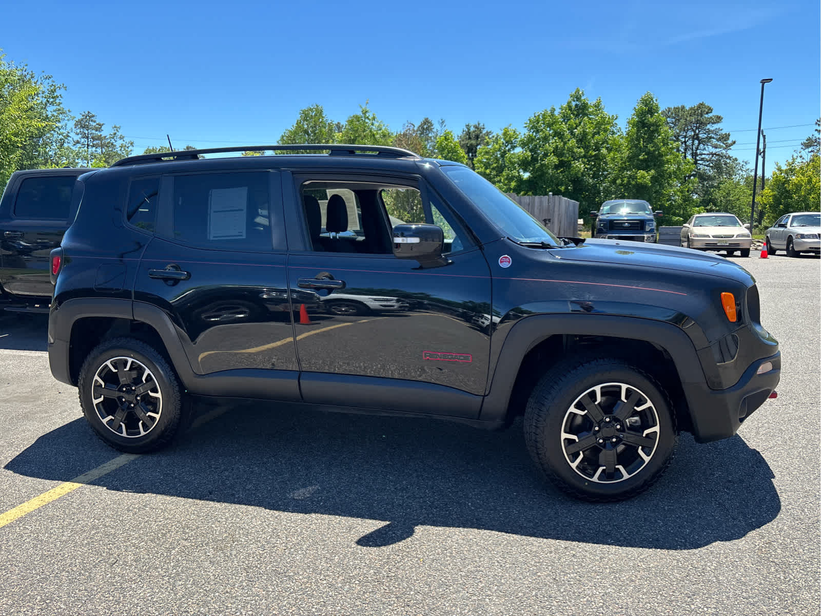 2023 Jeep Renegade Trailhawk