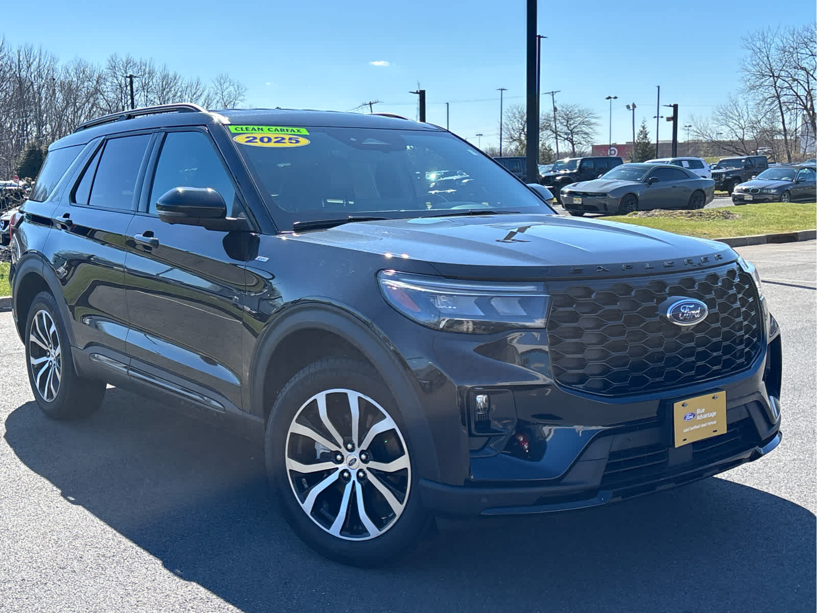 2025 Ford Explorer ST-Line