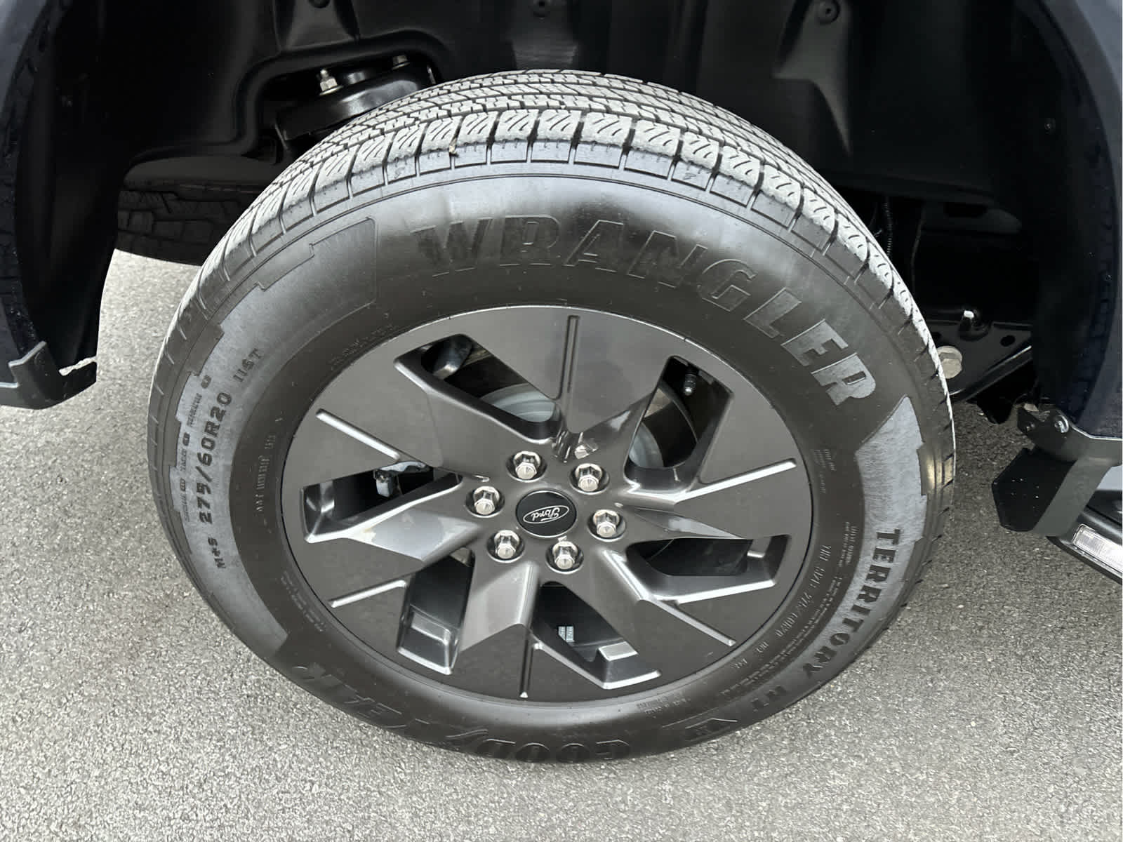 2023 Ford F-150 Lightning LARIAT