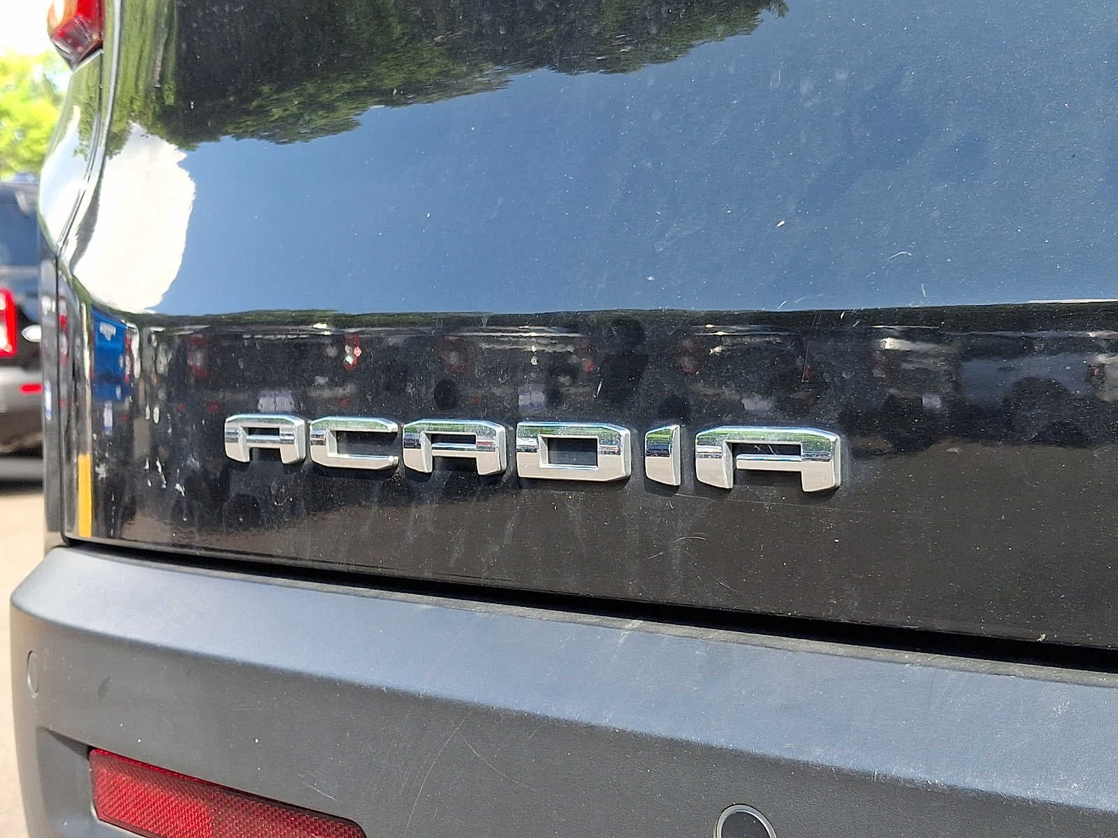 2023 GMC Acadia SLE