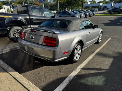 2006 Ford Mustang GT Deluxe