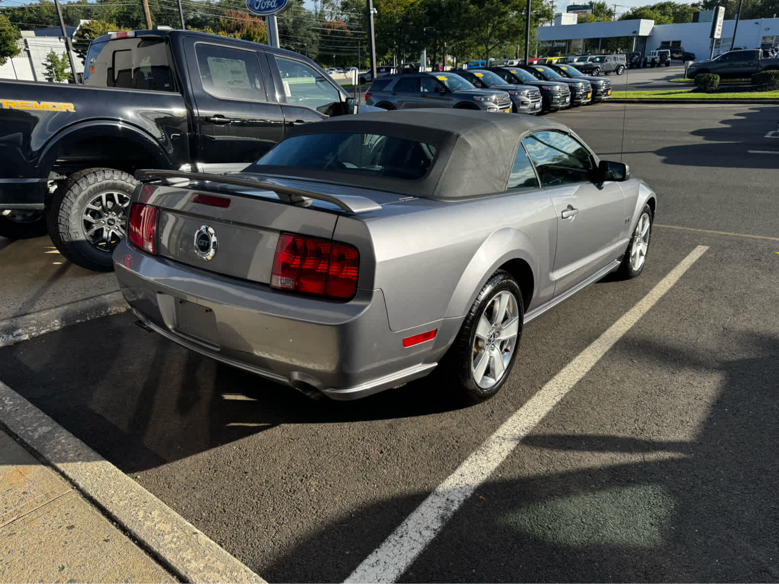 2006 Ford Mustang GT Deluxe