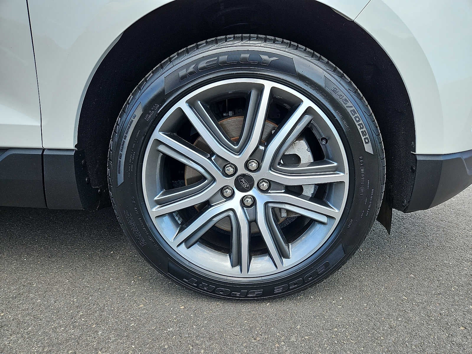 2023 Ford Edge Titanium