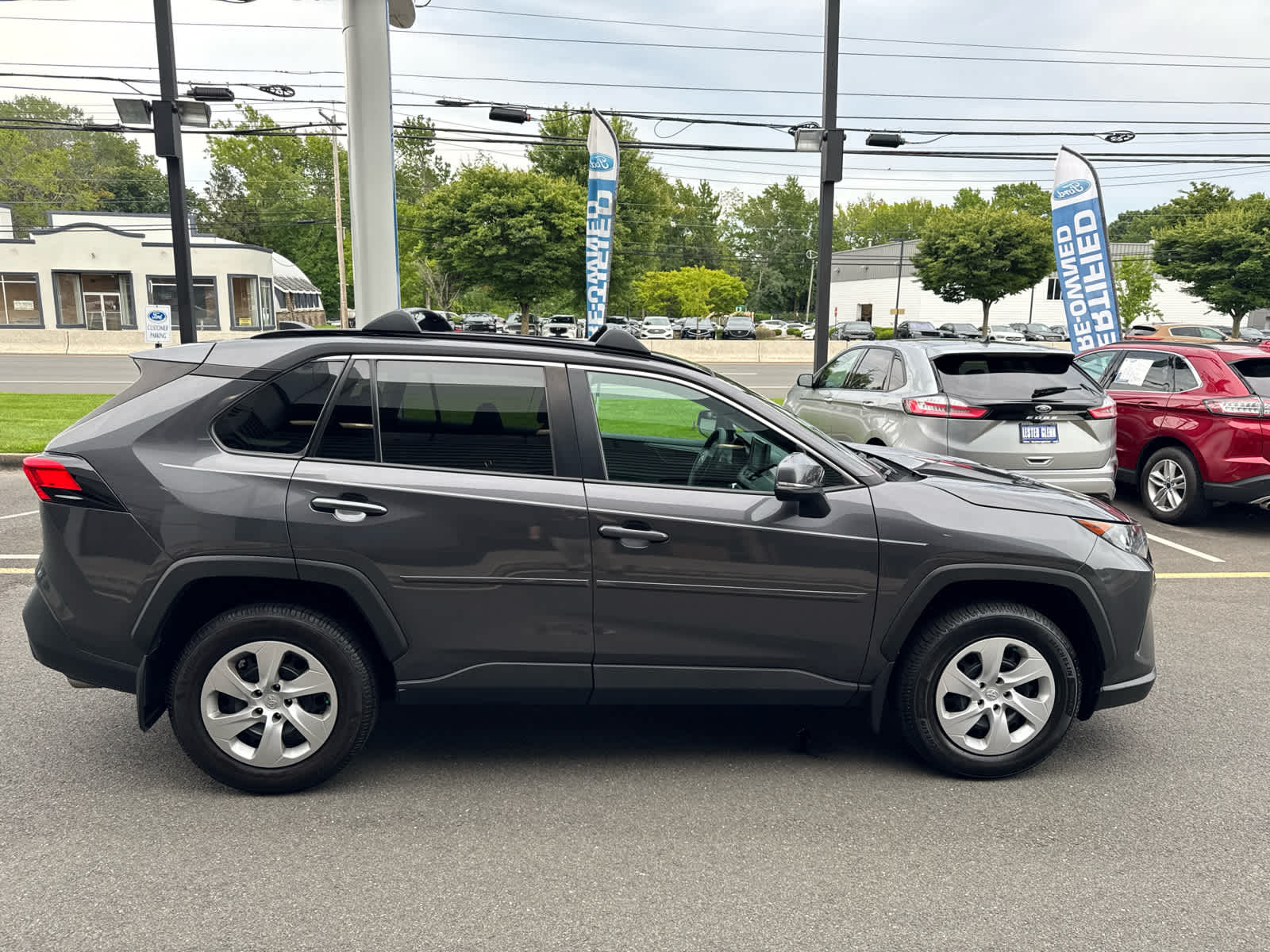 2020 Toyota RAV4 LE