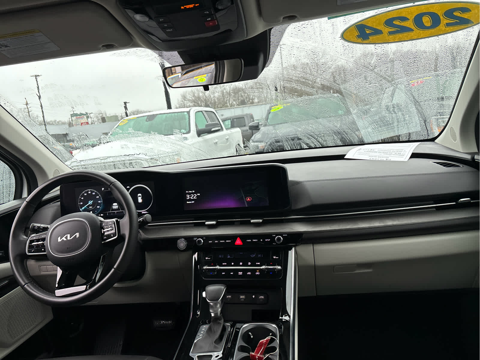 2024 Kia Carnival SX