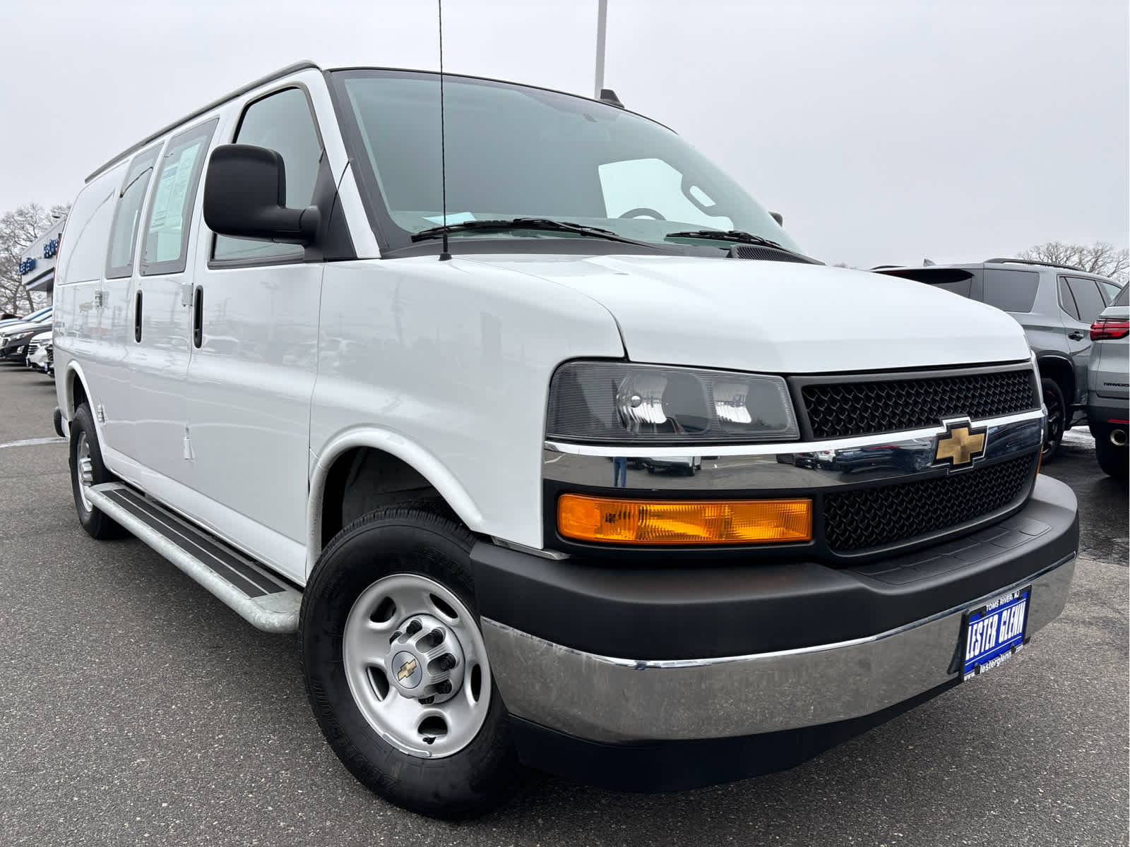 2024 Chevrolet Express RWD 2500 135"