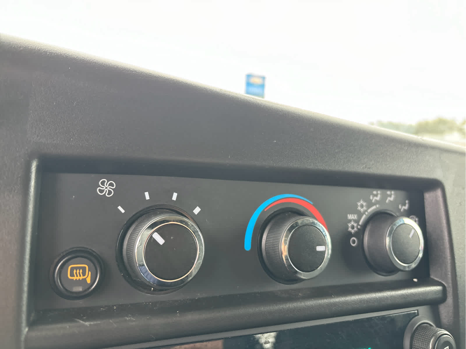 2024 Chevrolet Express RWD 2500 135"