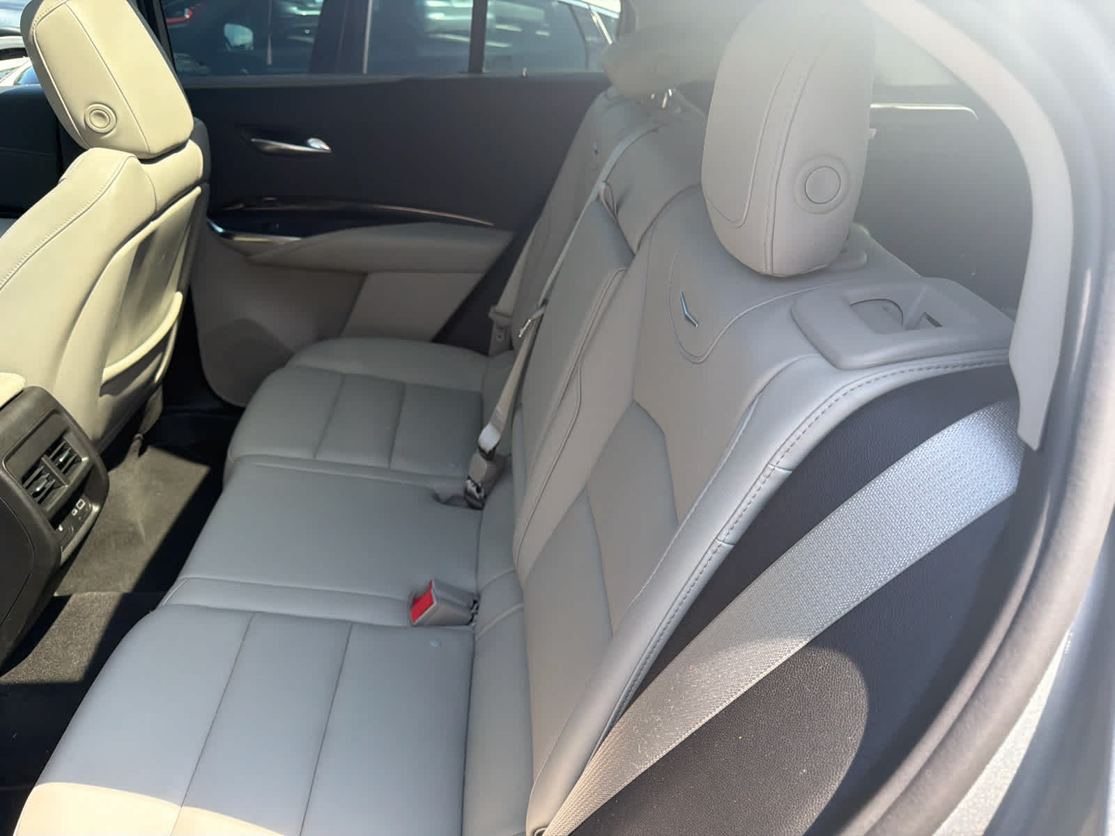 2023 Cadillac XT4 AWD Premium Luxury