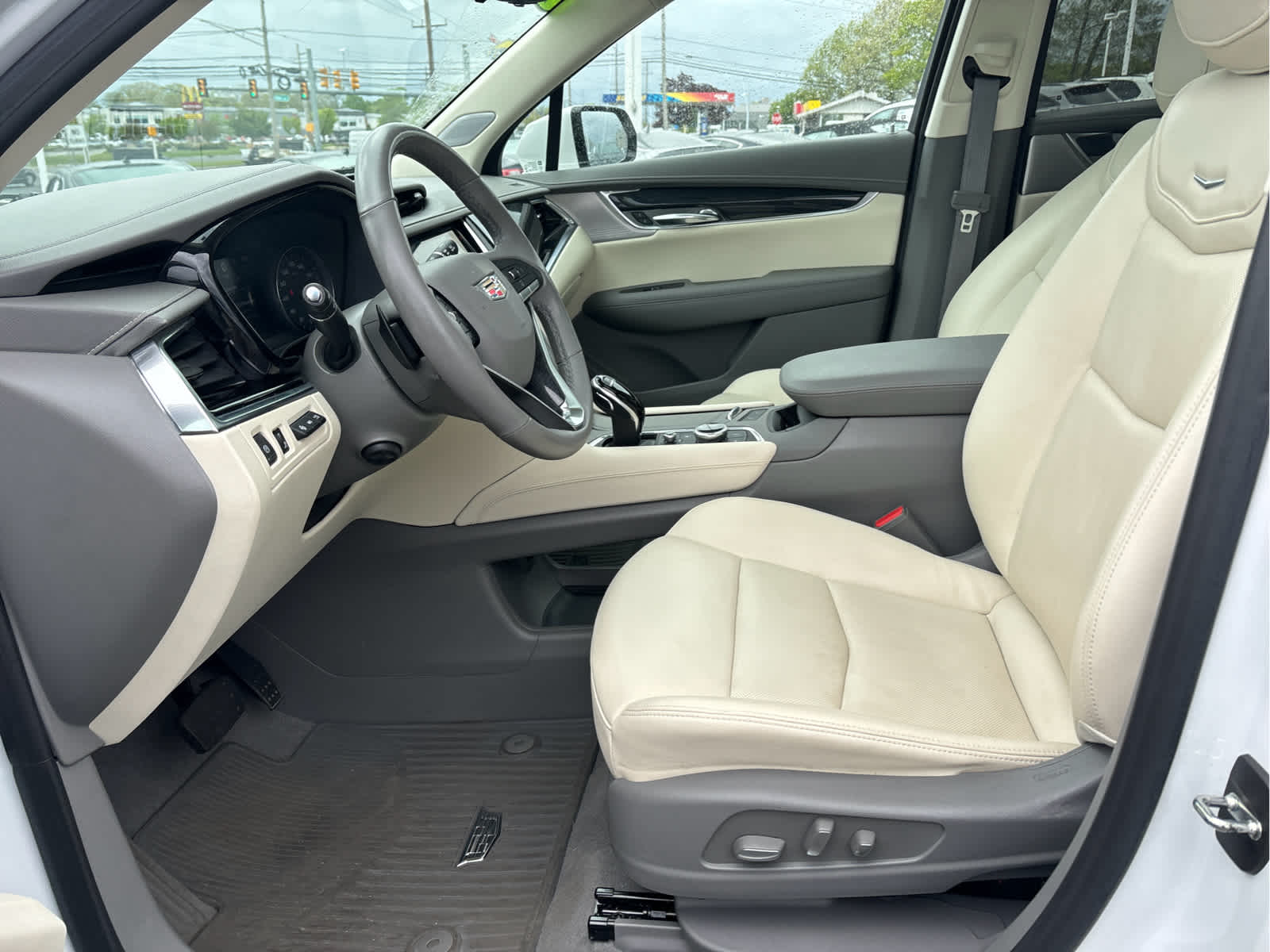 2022 Cadillac XT6 Premium Luxury