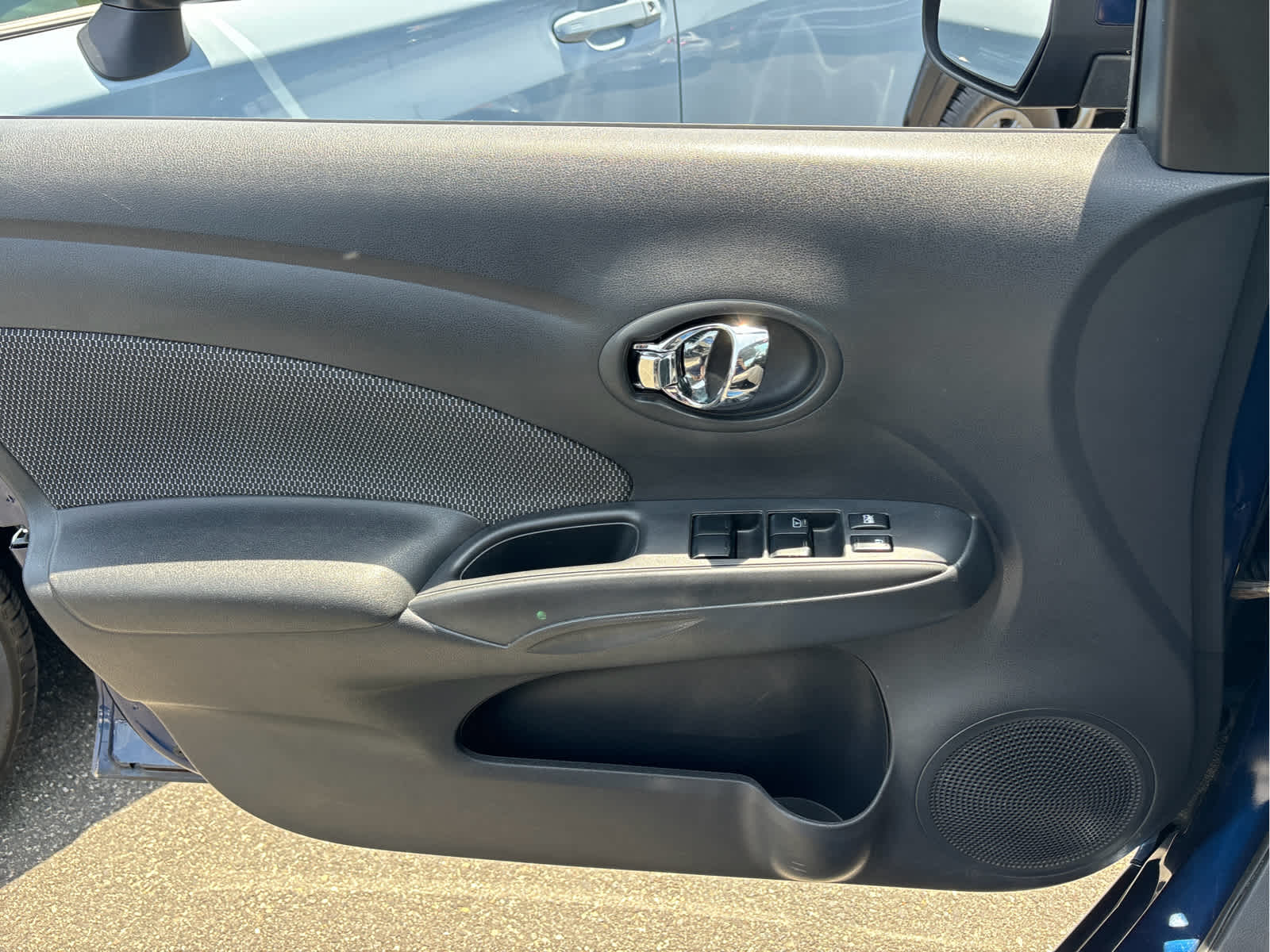 2014 Nissan Versa SV
