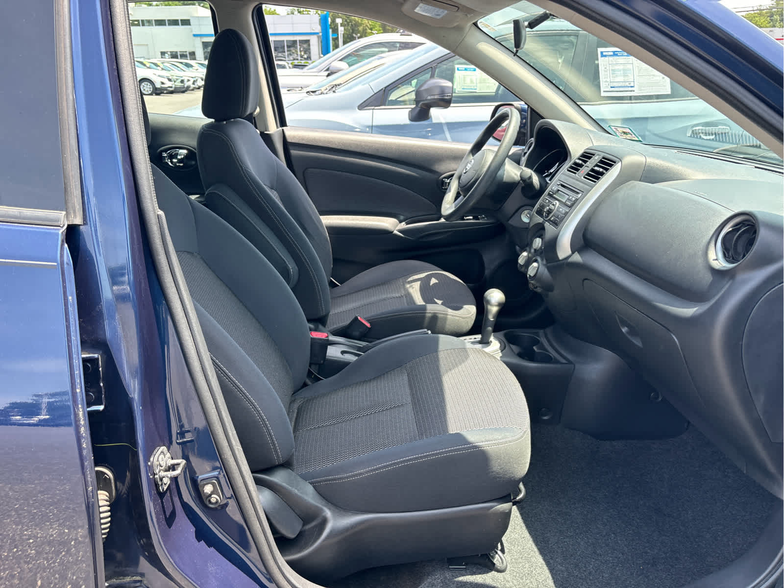 2014 Nissan Versa SV
