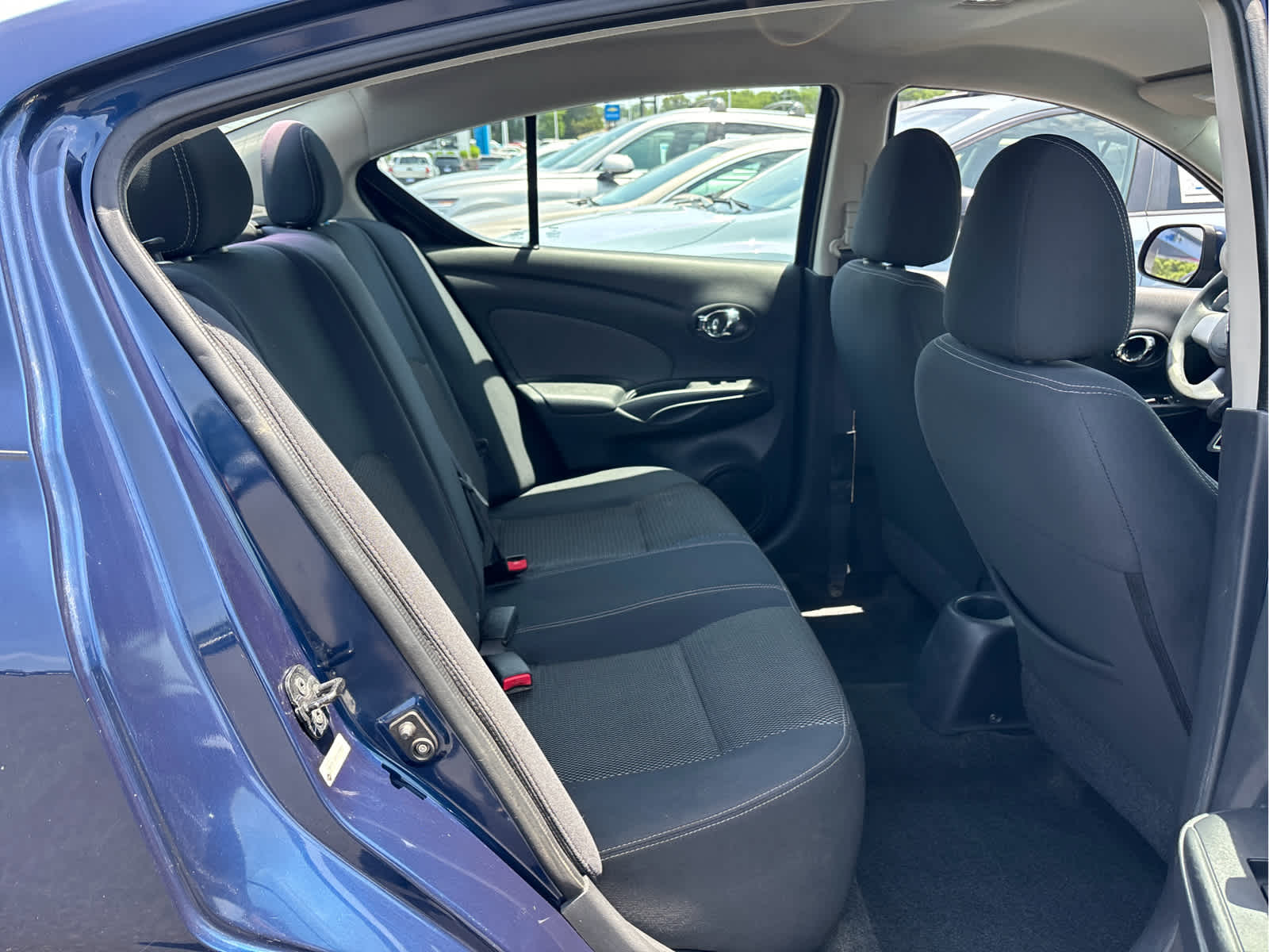 2014 Nissan Versa SV