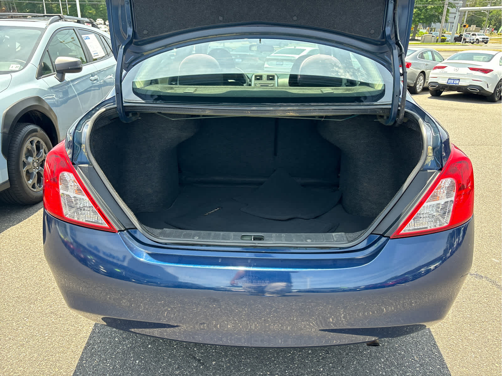2014 Nissan Versa SV