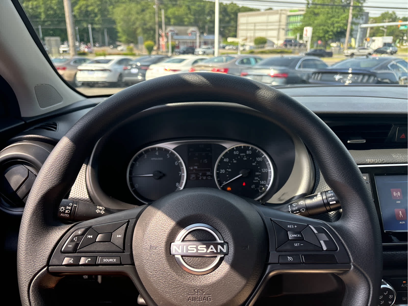 2025 Nissan Kicks Play S