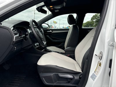 2021 Volkswagen Jetta R-Line