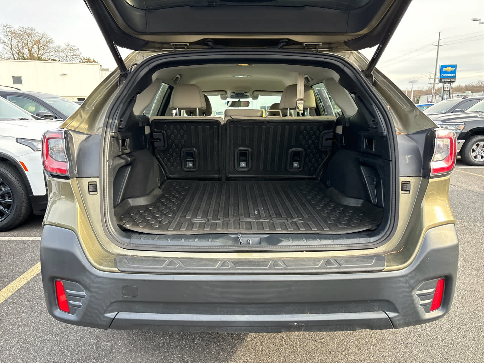 2022 Subaru Outback Premium