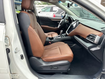 2022 Subaru Outback Touring