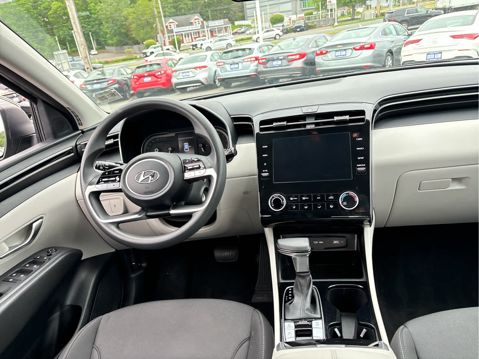 2023 Hyundai Tucson SE