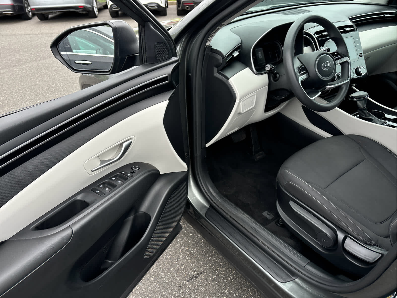 2023 Hyundai Tucson SE