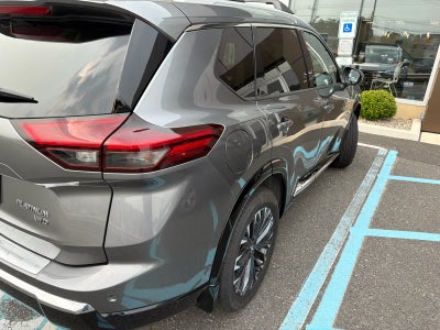 2025 Nissan Rogue Platinum
