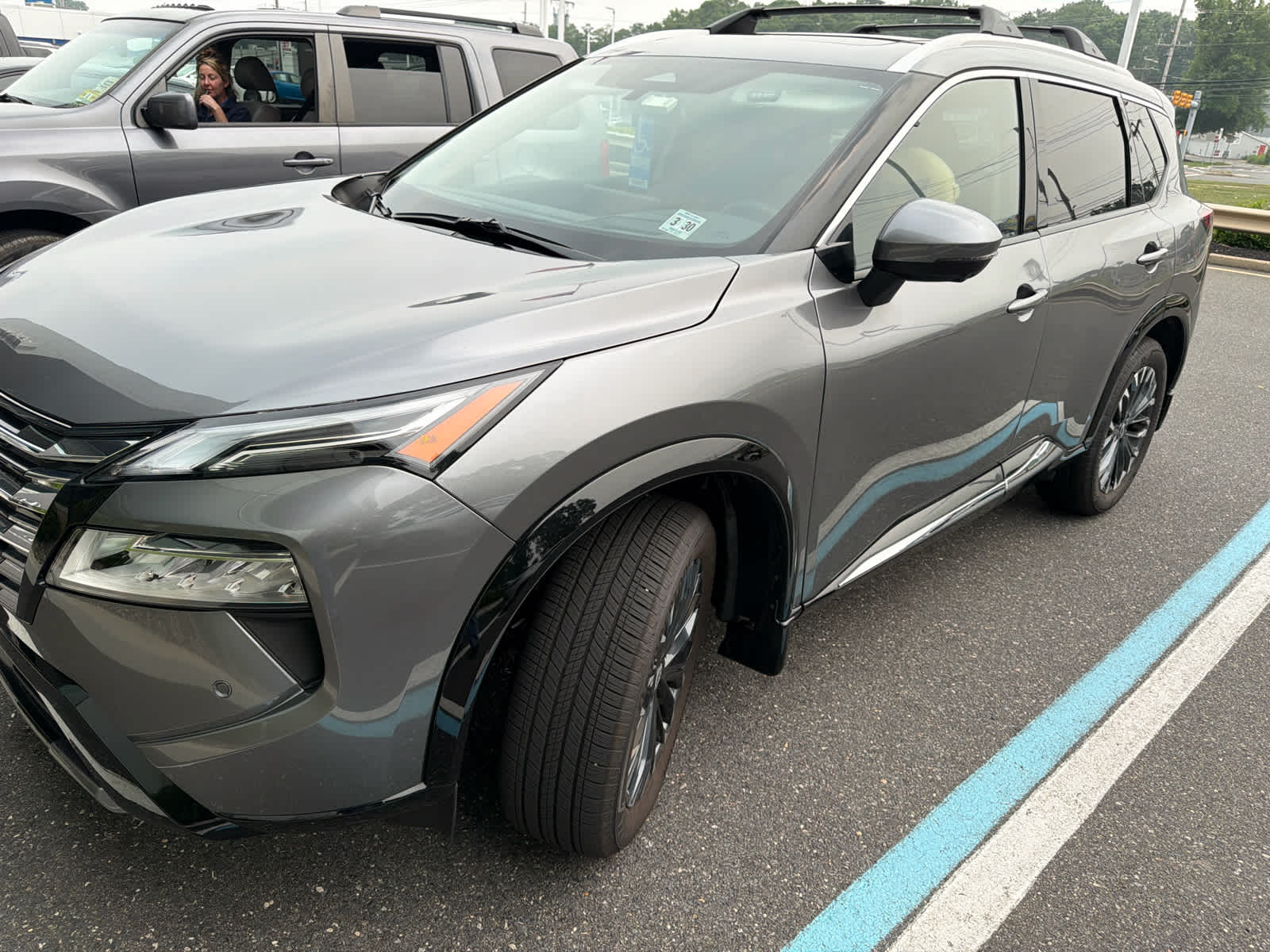 2025 Nissan Rogue Platinum